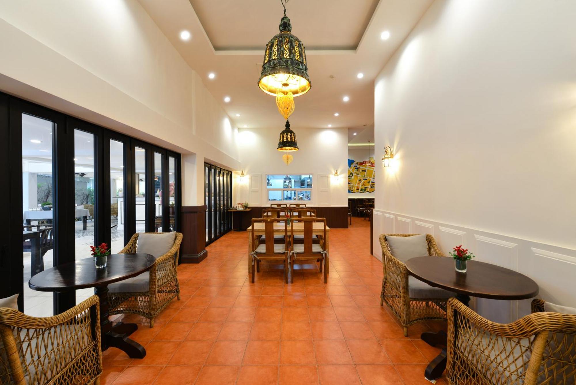 Villa De Pranakorn Bangkok Exteriér fotografie The interior of the lounge